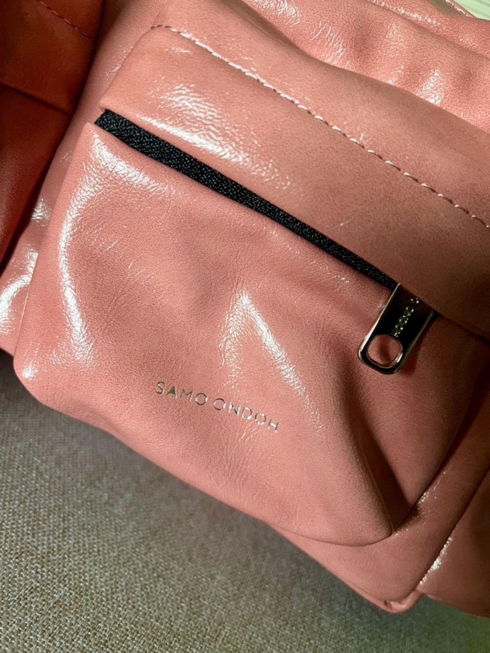 SAMO UNDOH pocket utility w/charm - Picture 9 of 11